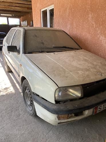 капот миллениум: Volkswagen Vento: 1992 г., Механика, Седан — 4