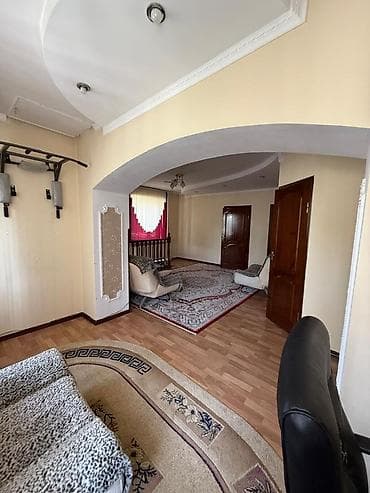 Недвижимость: 250 м², 5 комнат — 6