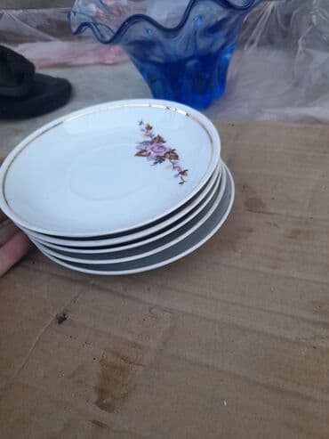 стол и шкаф: Срочно Продается посуда советских времен. цены от 50с до 400 — 8