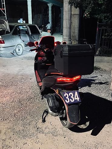 yamaha aerox 50: Макси-скутер 150 куб. см, Бензин, Б/у — 4