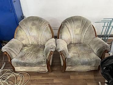 велюровое: Пара мягких кресел две пары за 3000 — 1