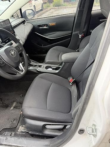Toyota Corolla: 2021 г., Гибрид, Седан — 3