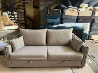 Прямой диван, Новый, Трехместный