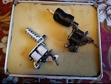 черный лебедь: Тату‑набор в кейсе Состав: - 2 катушечные тату‑машинки: для контура и — 1