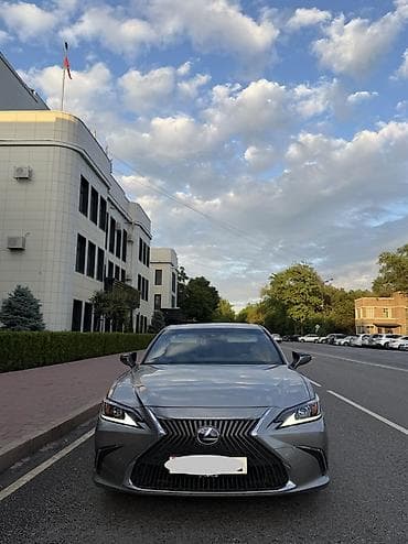 Lexus ES: 2019 г., 2.5 л, Автомат, Гибрид, Седан