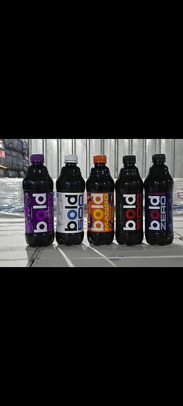 Энергетический напиток Bold — ассортимент вкусов в бутылках с крышкой