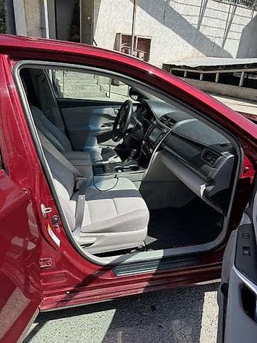 Продажа авто: Toyota Camry: 2016 г., Вариатор, Гибрид, Седан — 6