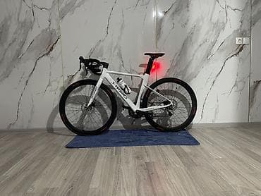 обувь женская большие размеры: Шоссейный велосипед, Specialized, Рама L (172 - 185 см) — 1
