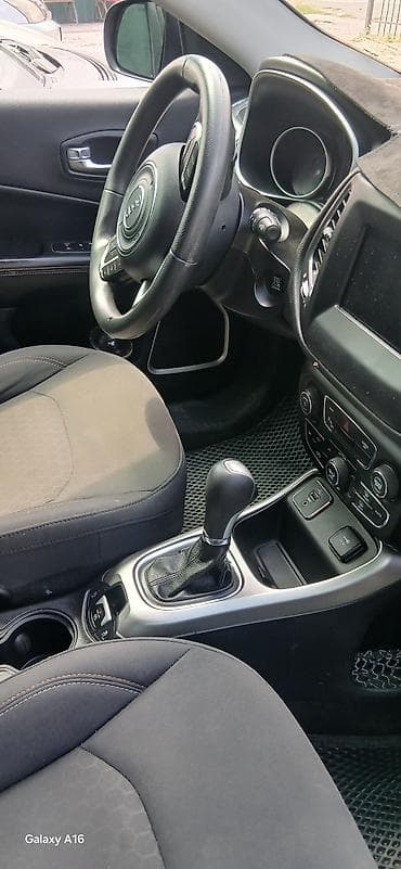 Jeep Compass: 2019 г., 2.4 л, Автомат, Бензин, Кроссовер — 2
