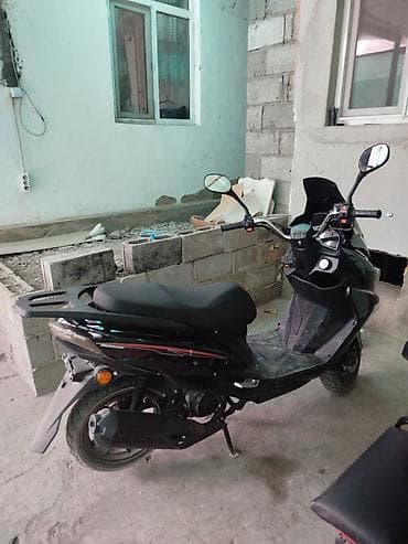 ямаха 600 кубов цена: Скутер 150 куб.см (ориентировочно), черный, спортивный дизайн — 2