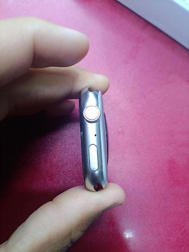 Смарт‑часы в стиле Apple Watch, корпус серебристый (примерно 44 мм), с — 3