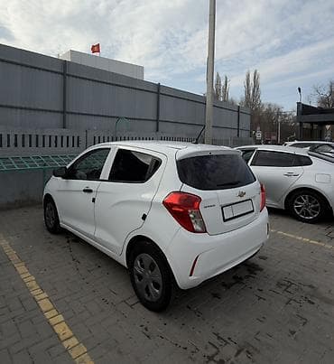 интересует: Chevrolet Spark: 2016 г., 1 л, Автомат, Бензин, Хэтчбэк — 7