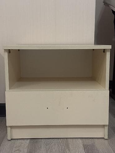 прикроватный: Тумбочки — 1