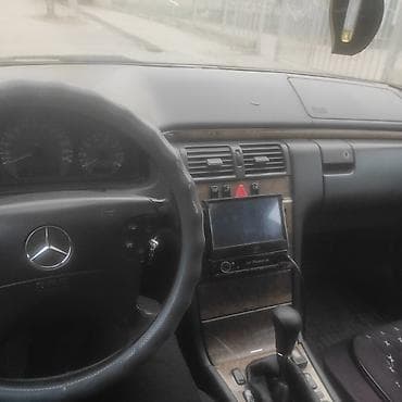 обмен ниже классом: Mercedes-Benz E-Class: 2000 г., 3.2 л, Механика, Бензин, Седан — 4