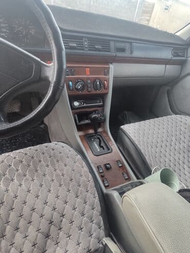 меняю мерс 124: Mercedes-Benz E-Class: 1991 г., 3 л, Автомат, Бензин, Седан — 5