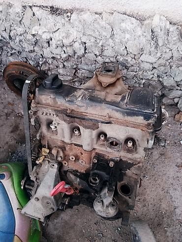 двигатель 2 3 ауди: Матор 1,8 АБС 90лс. расход масло от замены до замены 200-300 грамм — 1