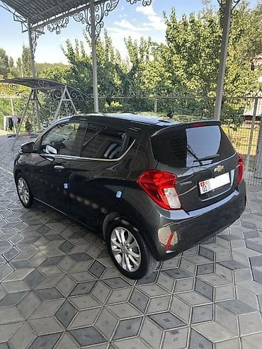 70 сом: Chevrolet Spark: 2020 г., 1 л, Автомат, Бензин, Хетчбек — 2