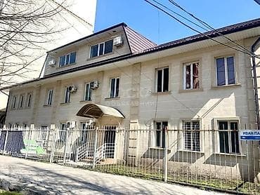 Коммерциялык мүлк: Кеңселерди ижаралоо, 200 м², Административдик имаратта, 1-катар, Өзүнчө ашканасы менен, Өзүнчө кире бериши менен — 1