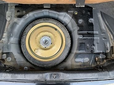 Продажа авто: Mazda PREMACY: 2001 г., 2 л, Механика, Бензин, Хэтчбэк — 8