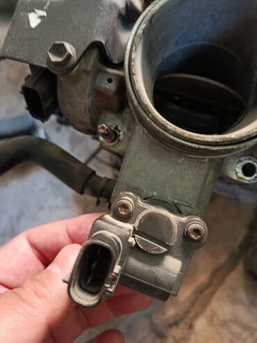 стенд для чистки дизельных форсунок: Дроссельная заслонка Toyota Б/у, Япония — 3