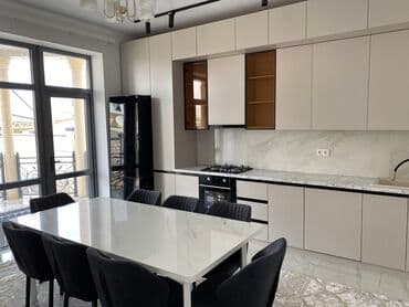 дом в аренду с бассейном: Дом, 200 м², 7 комнат — 8