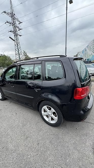 touran: Volkswagen Touran: 2012 г., 1.4 л, Робот, Бензин, Универсал — 4