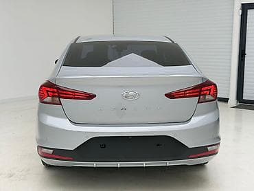 lexus e: Hyundai Avante: 2019 г., 1.6 л, Автомат, Бензин, Седан — 4