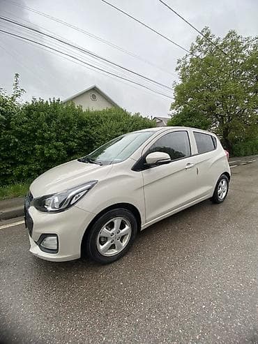 Транспорт: Chevrolet Spark: 2019 г., 1 л, Автомат, Бензин, Хэтчбэк — 3