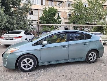 matiz 2: Toyota Prius: 2013 г., Вариатор, Гибрид, Хэтчбэк — 3