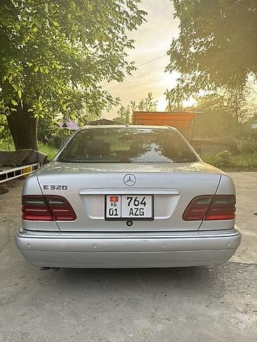 lotus eletre: Mercedes-Benz E-Class: 1998 г., Автомат, Седан — 5