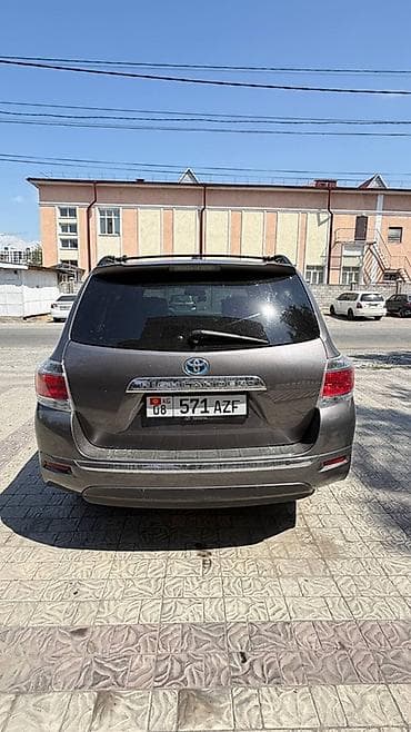 Toyota Highlander: 2012 г., 3.5 л, Автомат, Гибрид, Кроссовер — 10