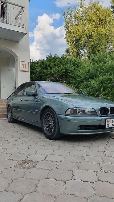авто в такси: BMW 5 series: 2001 г., 2.5 л, Механика, Бензин, Седан — 6