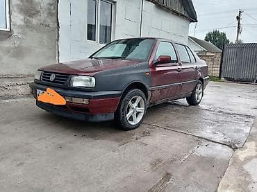 Volkswagen Vento: 1993 г., 1.8 л, Газ, Седан