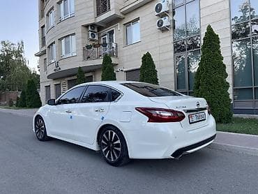 5: Nissan Altima: 2018 г., 2.5 л, Вариатор, Бензин, Седан — 4