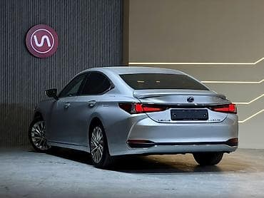 клима: Lexus ES: 2020 г., Гибрид, Седан — 6