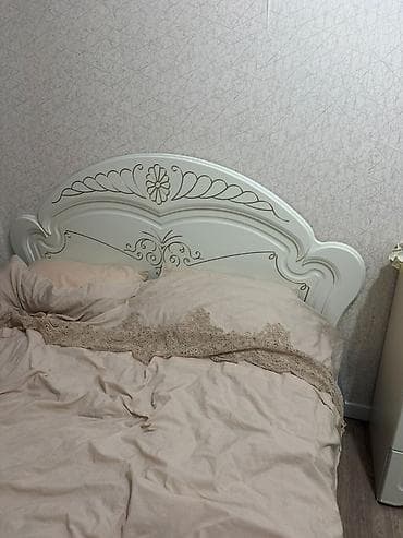 вешалка напольная для одежды: Спальный гарнитур в классическом стиле, цвет айвори с золотистым — 2