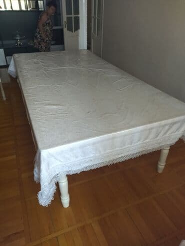 купить бу теннисный стол: Стол большой
244х122х70
белый.ножки снимаются — 2