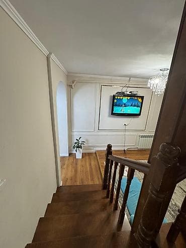 Аренда домов: 🚨 Срочная продажа! Дом в районе ж/м Кара-Жыгач 🏡 Площадь дома — 165 м² — 6