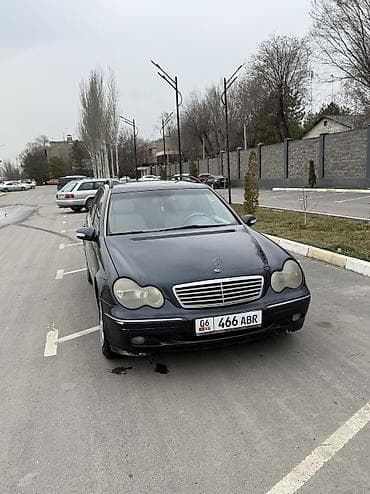 Mercedes-Benz C-Class: 2002 г., 2 л, Механика, Бензин, Универсал