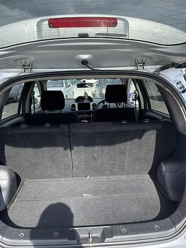 mini kooper: Toyota Ist: 2002 г., 1.3 л, Автомат, Бензин, Хэтчбэк — 5