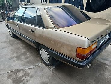 bmw e34 touring: Audi 100: 1984 г., 2.2 л, Механика, Бензин, Седан — 3