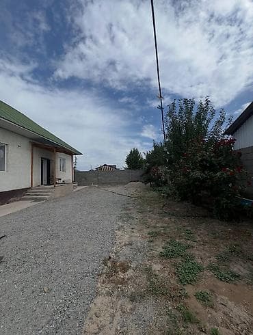 ош области: Ак ордо 3 төн үй сатылат. Кышында абдан жылуу, жайкысын салкын. Эки — 3