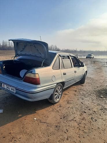 чехол нексия 2: Daewoo Nexia: 2006 г., 1.6 л, Ручные, Бензин, Седан — 1