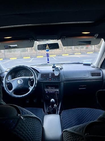 100 с4: Volkswagen Golf: 2000 г., 2 л, Ручные, Бензин, Хэтчбэк — 7