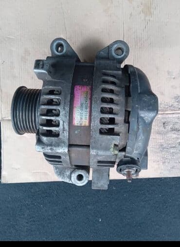 Генератор Toyota 2009 г., Б/у