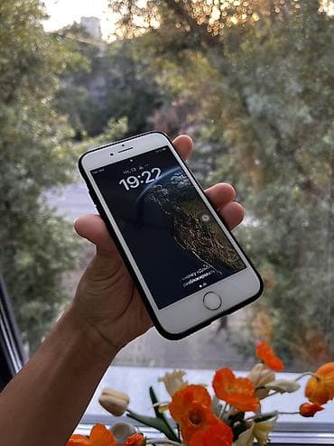 iphone 8 pro max: IPhone 8, Б/у, 64 ГБ, Natural Titanium, Чехол, 87 % — 4