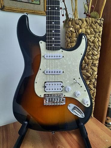 Гитары: Squier (Fender) Sonic HSS, НОВЫЙ, КЛАССНЫЙ, четкий и удобный. Звук — 6