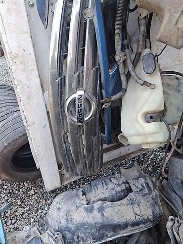 gilera runner: Решетка радиатора Nissan 2014 г., Б/у, Оригинал — 2