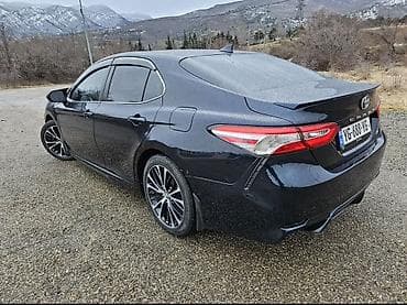 Toyota Camry: 2020 г., 2.5 л, Автомат, Бензин, Седан — 4
