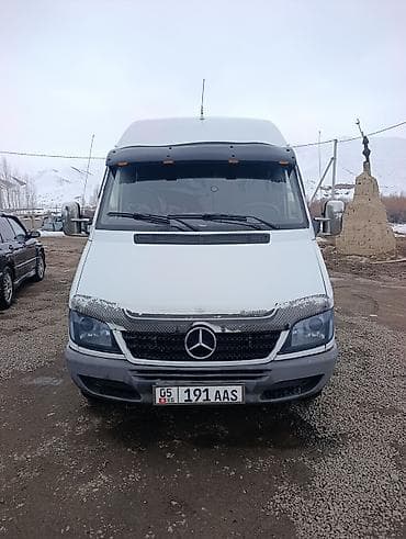 где купить эва материал: Легкий грузовик, Mercedes-Benz — 3